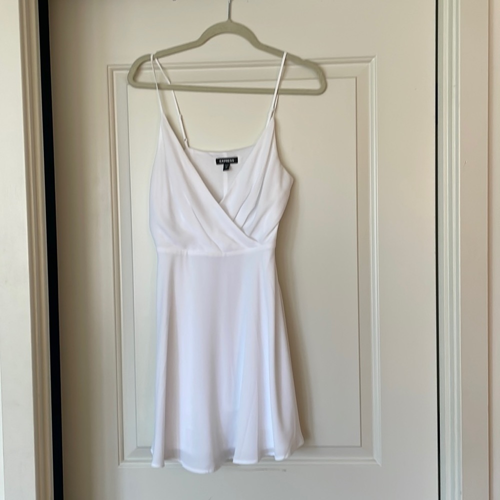 Like new white EXPRESS dress, size Medium